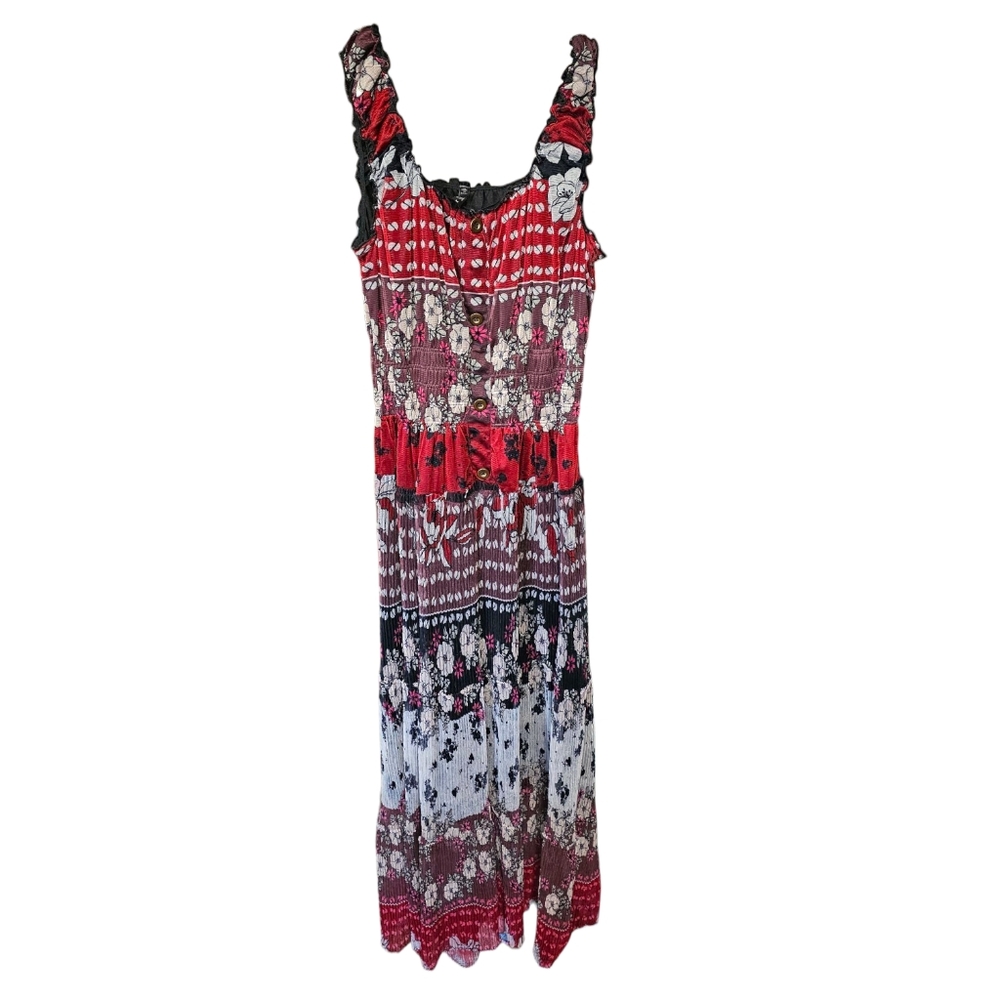 Lapis Mesh Accordion Floral Maxi Dress